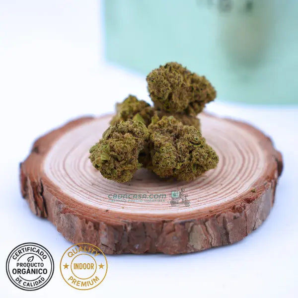 Flores de CBD Super Lemon Haze CBD indoor